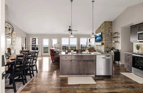 Front Royal Cottage | All-Inclusive 4BR | Mountain Views | Hot Tub
