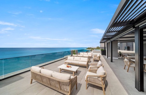 Brighton Villa | Allure 101