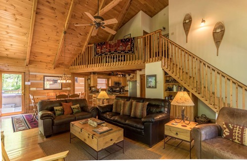 Sugar Grove Cabin | Almost Heaven: Pet-Friendly Cabin with Yard and Hot Tub in Valle Crucis - Walk to River