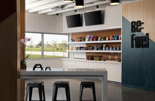 Waukee Hotel | Aloft by Marriott Waukee