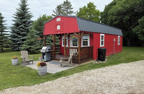 Audubon Cabin | Alpaca Cabin #1