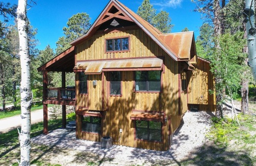Lead Cabin | Alta Vista - beautiful scenery on the ski area!