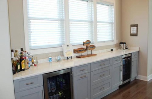 Sea Isle City Condo | Amazing 5 bedroom, 3 bath condo in the heart of Sea Isle City. Only one block from the beach and steps to restaurants, shopping, and the Promenade!