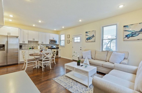 Ventnor City House | Amazing Beach house with 2 Units booked together