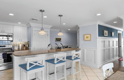 Avalon Condo | Amazing Ocean Views -3BR/2BA Beach Block Condo W/Heated Pool