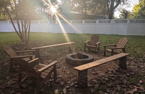 Lookout Mountain House | Amazing Spring Weather approaching! Book now & enjoy our Firepit under the stars