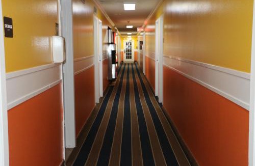 Le Mars Hotel | Amber Inn