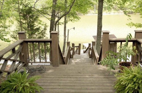 Rockmart Bed & Breakfast | Americana at Becks Lake Bed and Breakfast