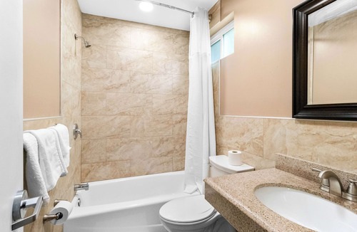 Avenel Hotel | Americas Best Value Inn Avenel Woodbridge