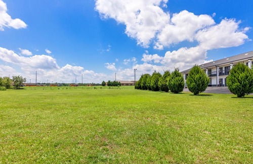 Bishopville Hotel | Americas Best Value Inn - Bishopville