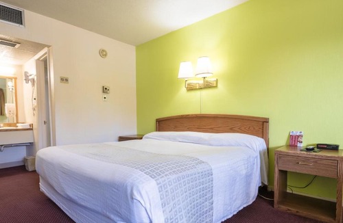 Hot Springs Hotel | Americas Best Value Inn