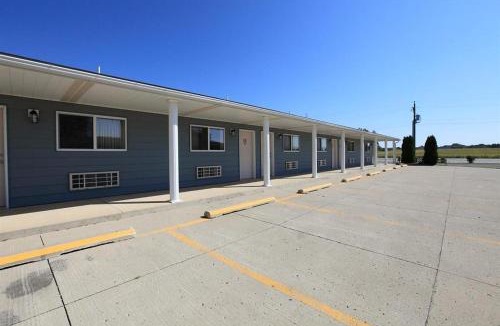 Emmetsburg Hotel | Americas Best Value Inn Suburban