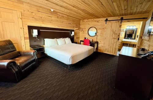 Pinnacles Entrance Badlands Hotel | Americas Best Value Inn Wall