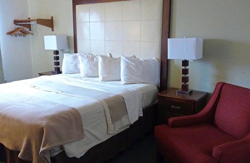 Zumbrota Hotel | Americas Best Value Inn Zumbrota