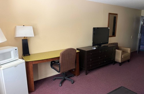 Webster City Hotel | Americas Inn