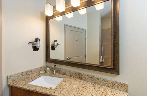 Humboldt Hotel | AmericInn by Wyndham Humboldt