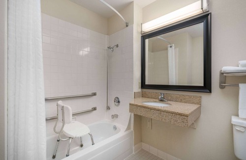 Johnston Hotel | AmericInn by Wyndham Johnston Des Moines