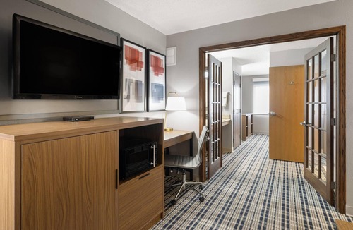 Muscatine Hotel | AmericInn by Wyndham Muscatine