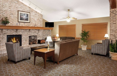Webster City Hotel | AmericInn by Wyndham Webster City