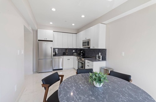Ventnor City Condo | Ammos Luxury Living- Mykonos Suite