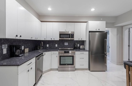 Ventnor City Condo | Ammos Luxury Living- Naxos Suite