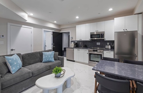 Ventnor City Condo | Ammos Luxury Living- Paros Suite