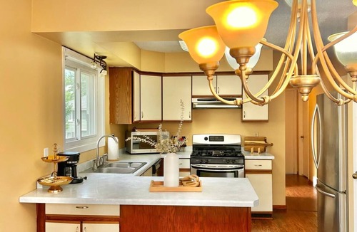 Farmington House | An embodiment of luxury and comfort!