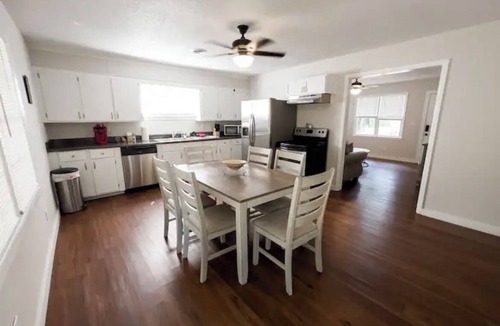 Scottsboro Cabin | Anchor Down - 3 bed Cabin