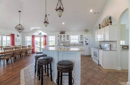 Pine Island House | Angel of the Isle - Pine Island, Short Walk to beach, Sits on 10 Acre Pond, Pool, Hot Tub, Pets OK