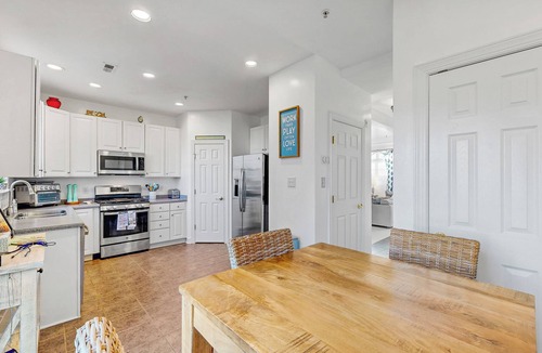 Villages of Five Points House | Angela's Eclectic Villa: 3BR, 2.5BA - Sleeps 7 - Community Pool - Minutes from the Beach