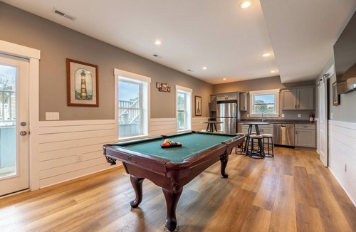 Pine Island House | Angelo del Mare - Pine Island 9 Br, Pool, Hot Tub, Elevator, Open All Year