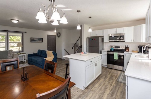 Ankeny House | Ankeny Heights - A 4 bedroom and 2 bath home