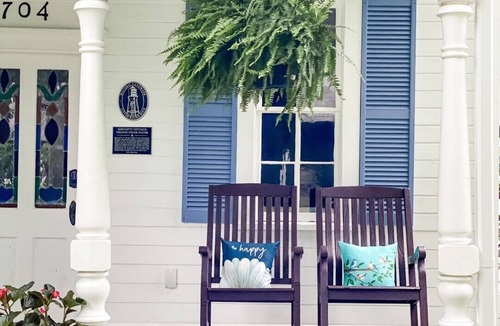 Round Rock Original Plat Apartment | Annabella’s Studio in Historic Downtown Round Rock