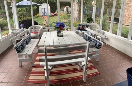 Cape Saint Claire House | Annapolis Bay House BOAT SHOW & USNA Families 2 Bedroom with Den sleeps 5