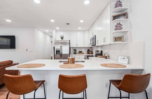 Annapolis House | Annapolis Town Center Cottage
