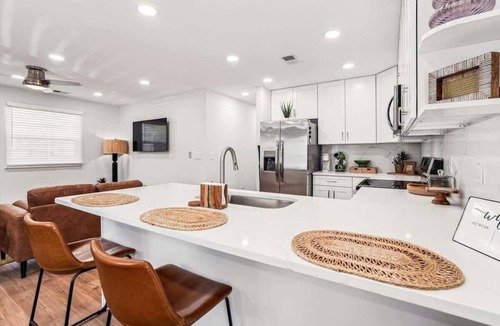 Annapolis House | Annapolis Town Center Cottage