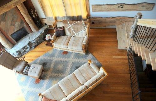 Anita Cabin | Antler Hill Lodge- Newly Built!