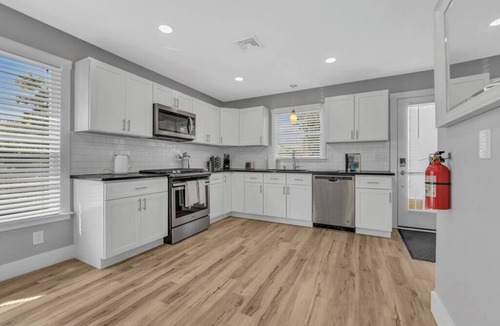 Asbury Park House | AP 3 Bd Apt 2 BLKS to BEACH, Parking and BBQ!