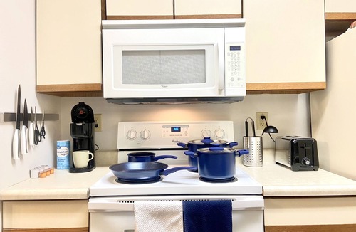 Coralville Apartment | Apartment Less Than 2 Miles From Kinnick