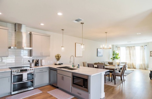 McNeil House | Apple Nextdoor. Tech corridor