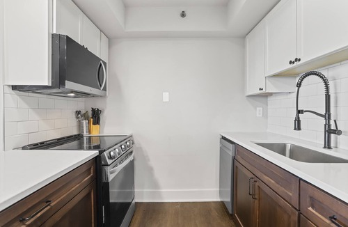 Pentagon City Apartment | Apt Near Pentagon City Metro - Prime Location