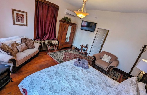 Arcadia Bed & Breakfast | Arcadia Academy