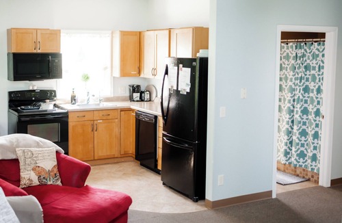Meeker County House | ARCH ACRES - Two BR - ADA Accessible - Gravel Road - Cozy & Homey - Pet Friendly