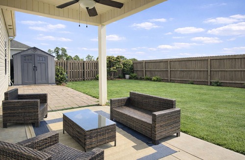 Aiken House | ARGO HOUSE Quiet Home Base for Aiken & Augusta. Fenced Yard & Air Filtration