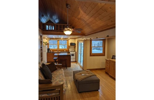 Arnolds Park Cabin | Arnolds Park Cabin with kayaks, bikes, and golf cart