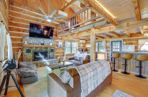 Warrensville House | Ashe County Log Cabin: Mountain-View Deck, Sauna