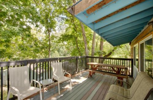 Lake Lafayette Apartment | 'Aston Harbor' Cabin, Walk to Lake Lafayette