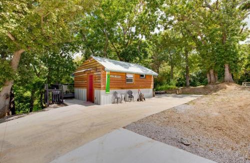 Lake Lafayette Apartment | 'Aston Harbor' Cabin, Walk to Lake Lafayette
