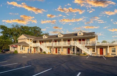 Howell Hotel | At 9 Motel Near Freehold I-195