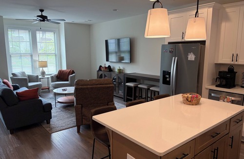 Auburn House | Auburn Getaway Home- Close to Campus! Sleeps 8, Family-Friendly.